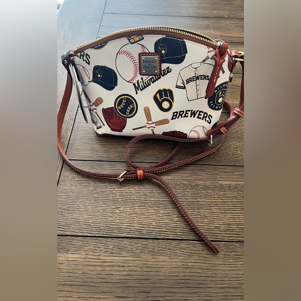 Dooney & Bourke Milwaukee Brewers Crossbody Bag - Cream and Brown